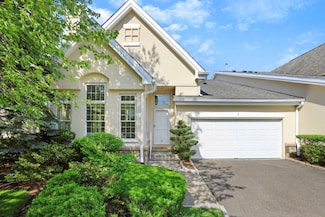 7 Doral Greens Dr E, Rye Brook, NY 10573