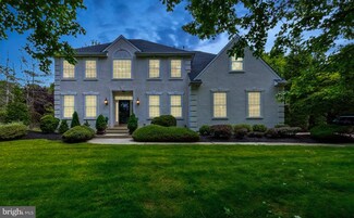 9 Pheasant Dr, Mount Laurel, NJ 08054