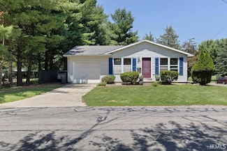 1007 Sheridan St, Warsaw, IN 46580