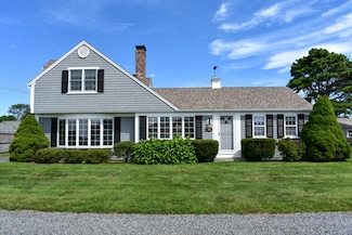 36 Surfside Rd, West Dennis, MA 02670