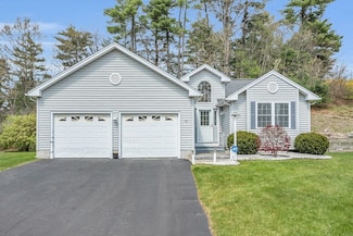 10 Elizabeth Dr, Northborough, MA 01532
