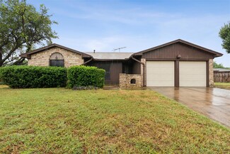 2313 Windsor Ct, Bedford, TX 76022