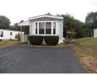 21 Yankee Drummer Dr, Warren, MA 01083