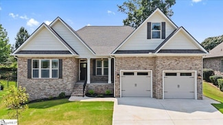 18 Double Crest Dr, Taylors, SC 29687