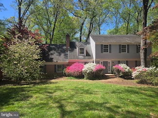 18 Holly Branch Ct, Glen Arm, MD 21057