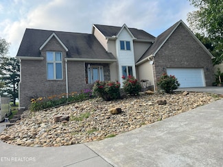 219 Sullivan Pointe, Dandridge, TN 37725