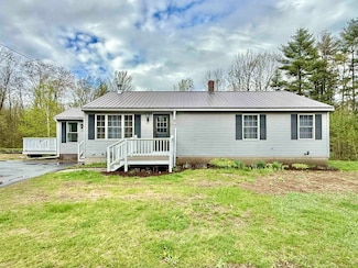 24 Partridge Dr, Middleton, NH 03887