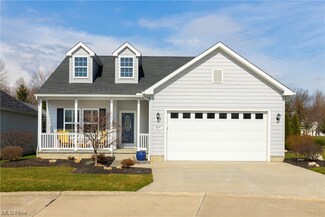 9075 Devonshire Dr, Olmsted Falls, OH 44138