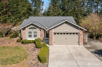 865 NW Pioneer Hill Rd, Poulsbo, WA 98370