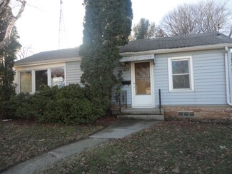 612 Columbia St, Horicon, WI 53032