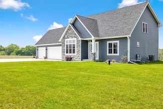 9045 Townline Rd, Kewaskum, WI 53040