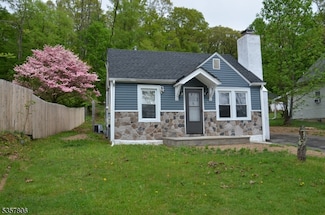 5 Fairview Ave, Mine Hill, NJ 07803
