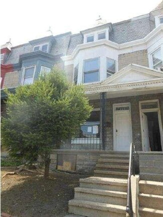 554 N 8th St, Reading, PA 19601