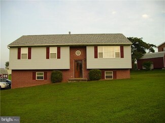 1599 Lightfoot Dr, Auburn, PA 17922