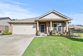 115 Summer Pointe Ln NW, Madison, AL 35757