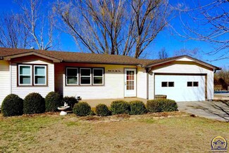 3651 NE Wenonah Rd, Topeka, KS 66617