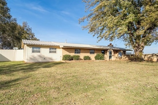 25047 100th St, Maysville, OK 73057