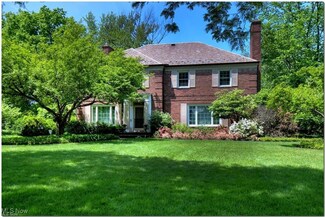 2544 Warwick Rd, Cleveland, OH 44120