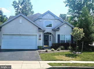 9 Corbett Dr, Marcus Hook, PA 19061