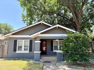 2115 15th St, Lubbock, TX 79401