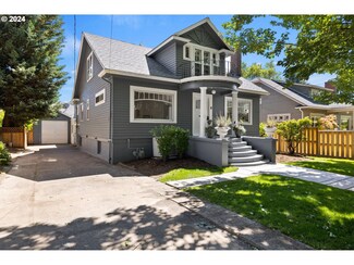 2234 SE Lincoln St, Portland, OR 97214