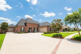249 Port Royal Way, Houma, LA 70360