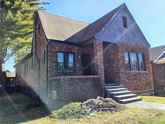 8578 Drury Ln, Saint Louis, MO 63147