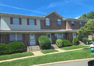 815 Franklin Place Unit 4, Franklin Square, NY 11010