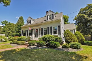 221 Hopedale St, Hopedale, MA 01747