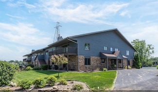 2490 Stroebe Island Dr, Appleton, WI 54914