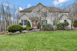 54 Pinewood Dr Unit L131, Gouldsboro, PA 18424