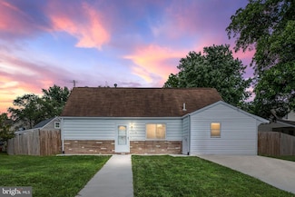 118 Evans St, Manassas Park, VA 20111