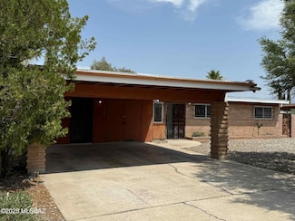 7421 E 33rd St, Tucson, AZ 85710
