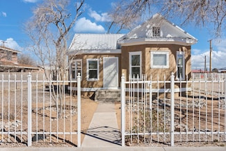 502 57th St NW, Albuquerque, NM 87105
