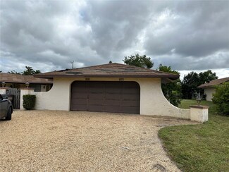 3615 Country Club Blvd Unit 3, Cape Coral, FL 33904