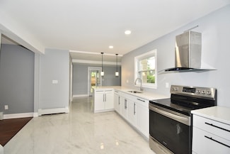 25 Pineywood Ave, Wilbraham, MA 01095