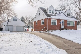 3821 Wakonda Dr, Des Moines, IA 50321