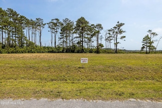 313 Anson Rd, Beaufort, NC 28516
