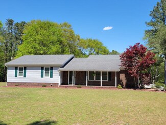 6915 N Carolina 33, Grimesland, NC 27837