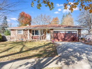 1980 N Fork Cir Unit 1, Elgin, IL 60123