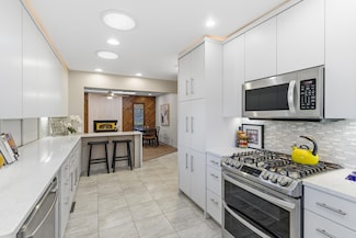 882 Transit Ave, Saint Paul, MN 55113