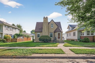 1396 Searle St, Saint Paul, MN 55130