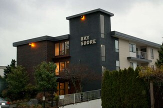 6421 Lk Wash Blvd NE Unit 401, Kirkland, WA 98033