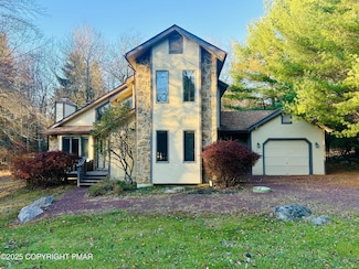 120 Pineknoll Dr, Lake Harmony, PA 18624