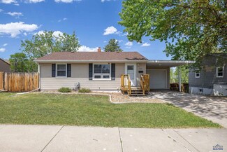 332 E Tallent St, Rapid City, SD 57701