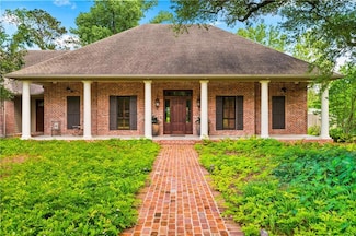 5815 Cherokee Ln, Alexandria, LA 71301