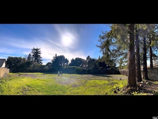 1741 Pine St, Napa, CA 94559