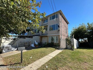 1060 Olympia Blvd, Staten Island, NY 10306