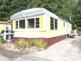 2601 N Old Stage Rd, Mount Shasta, CA 96067