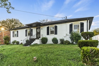 3853 Woodward Dr, Nashville, TN 37207